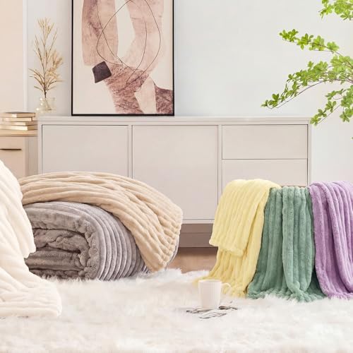 Sasttie Fluffy King Comforter Set, 3 PC Soft Fleece Bedding, Cream White
