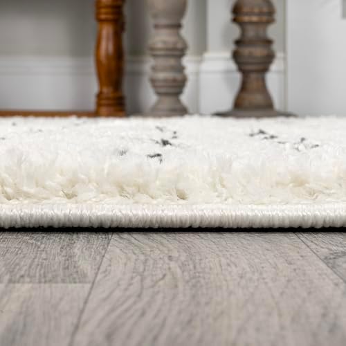 JONATHAN Y Pele Modern Geometric Dot Shag White/Gray Indoor Area Rug, 5x8, Bo...