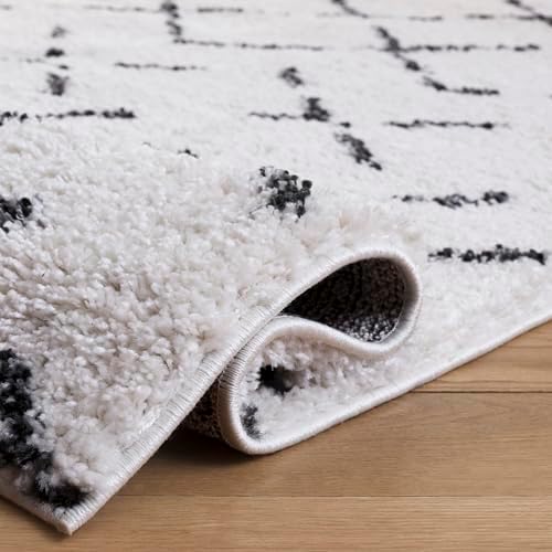 SAFAVIEH Arizona Shag Collection Area Rug - 5'1" x 7'6", Iv...