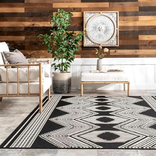 nuLOOM Ranya Black Geometric Power Loomed Indoor/Outdoor Area Rug, 7' x 9...