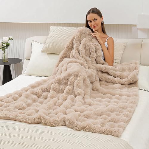 Luxury Bubble Faux Fur Blanket Queen Size, 750 GSM Double Sided Fuzzy Warm Be...