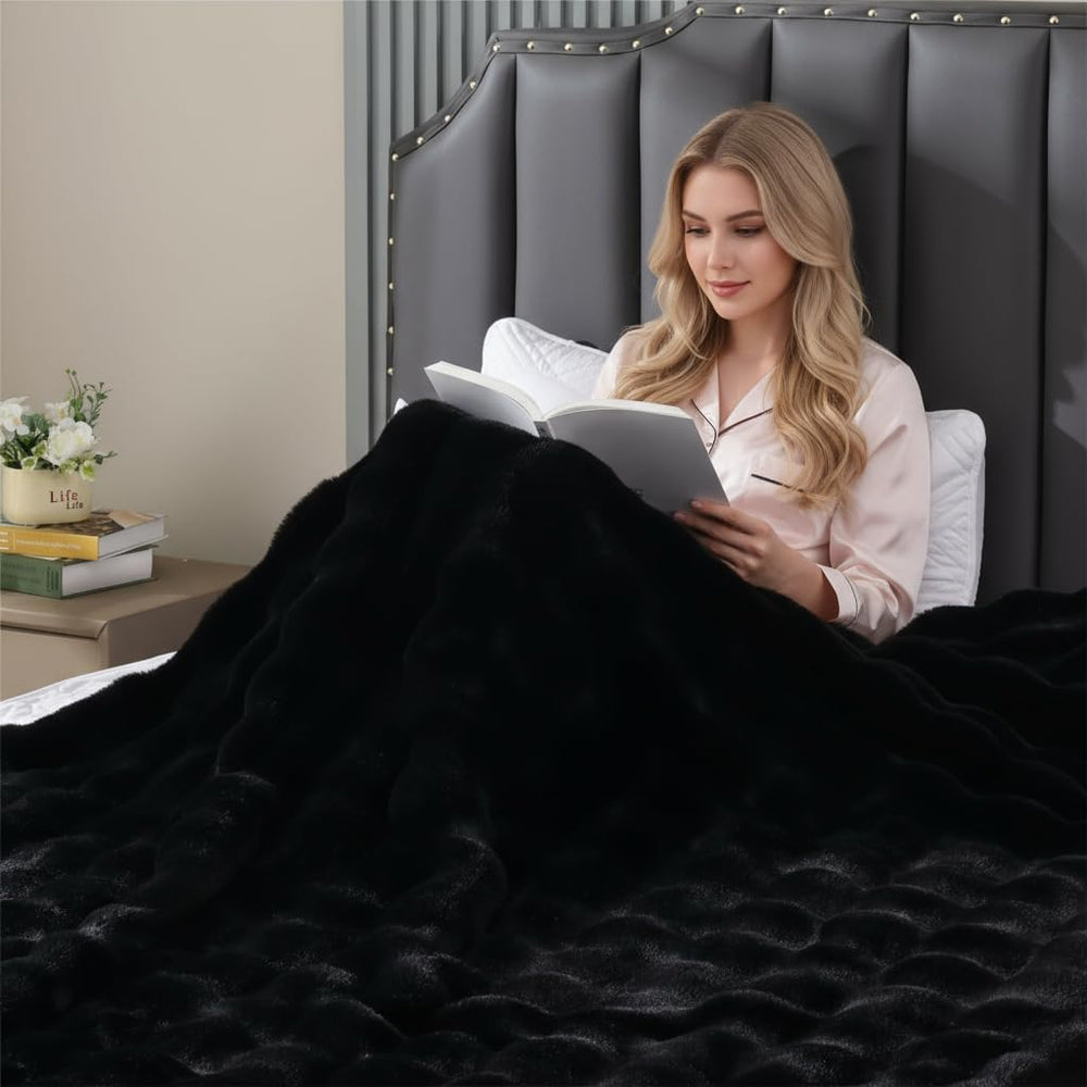 Black Faux Fur Throw Blanket for Couch Bed Fuzzy Plush Fluffy Soft Blanket fo...