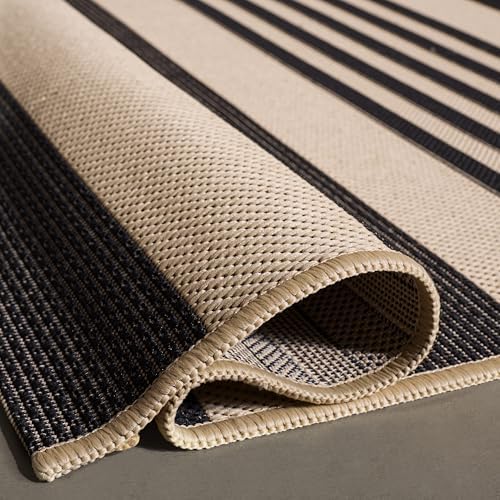 SAFAVIEH Courtyard Outdoor Area Rug 8x10, Large Black & Bone CY6062-216