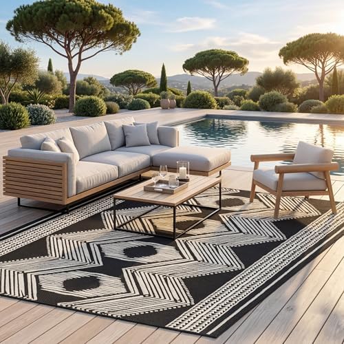 nuLOOM Ranya Black Geometric Power Loomed Indoor/Outdoor Area Rug, 7' x 9...