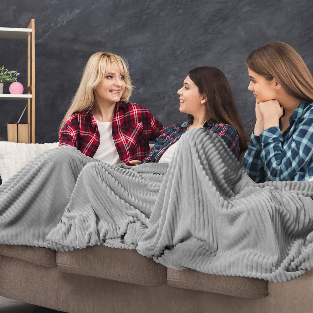 Buryeah 6 Pcs Flannel Throw Blankets Bulk Outdoor Wedding, Light Gray