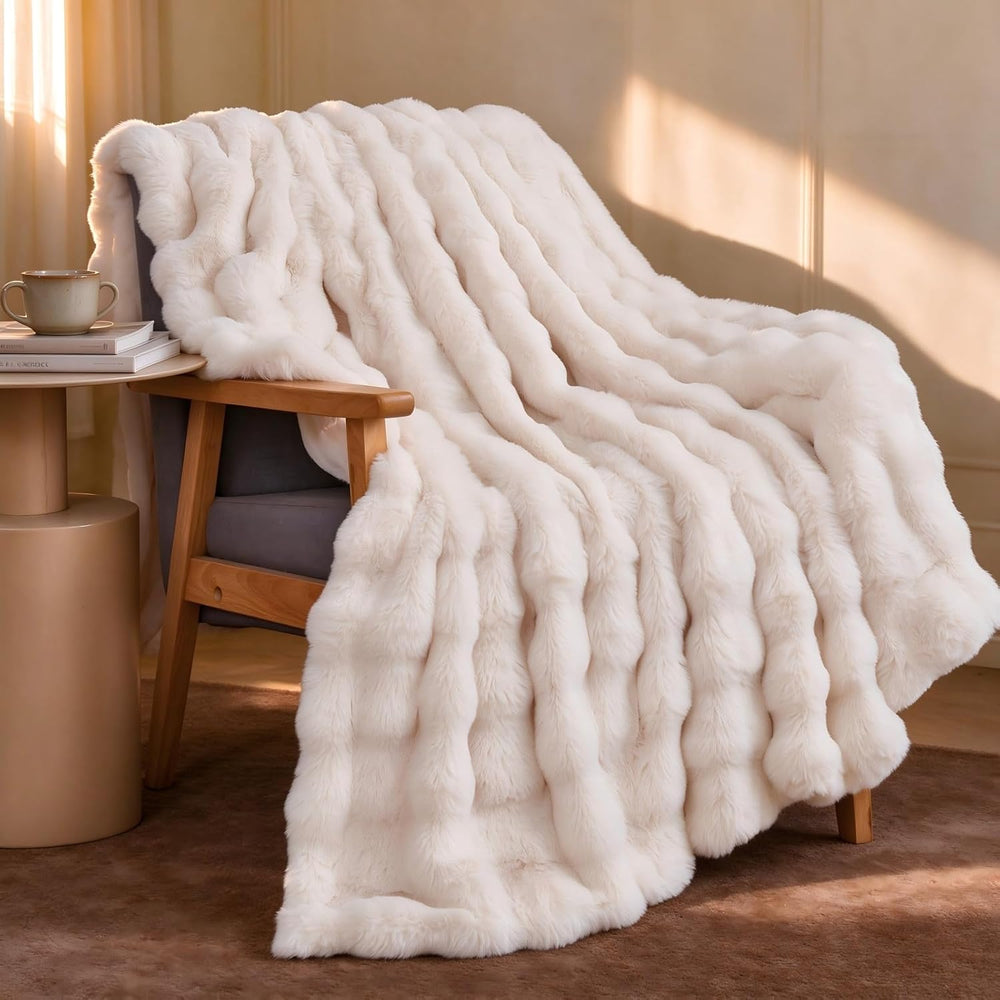 Faux Rabbit Fur Throw Blanket for Couch, Cream White Throw Blankets 50"x...