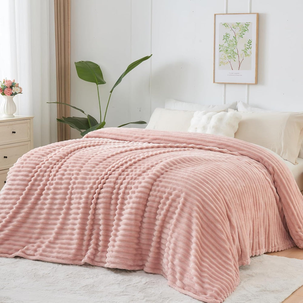 NEWCOSPLAY Fleece Ribbed Cozy Queen Blanket for Couch, Pink, 90"x90"