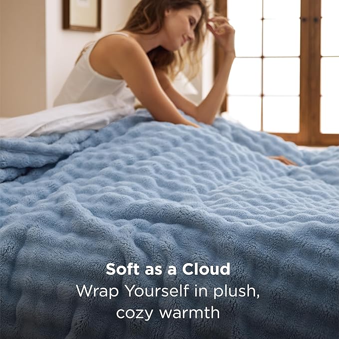 Bedsure 3D Fleece Bubble Blanket