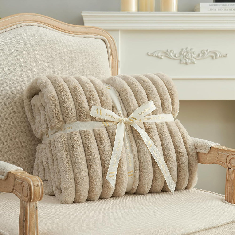 Amรฉlie Home Soft Striped Faux Fur Throw Blanket for Couch, Beige, 55"x70...