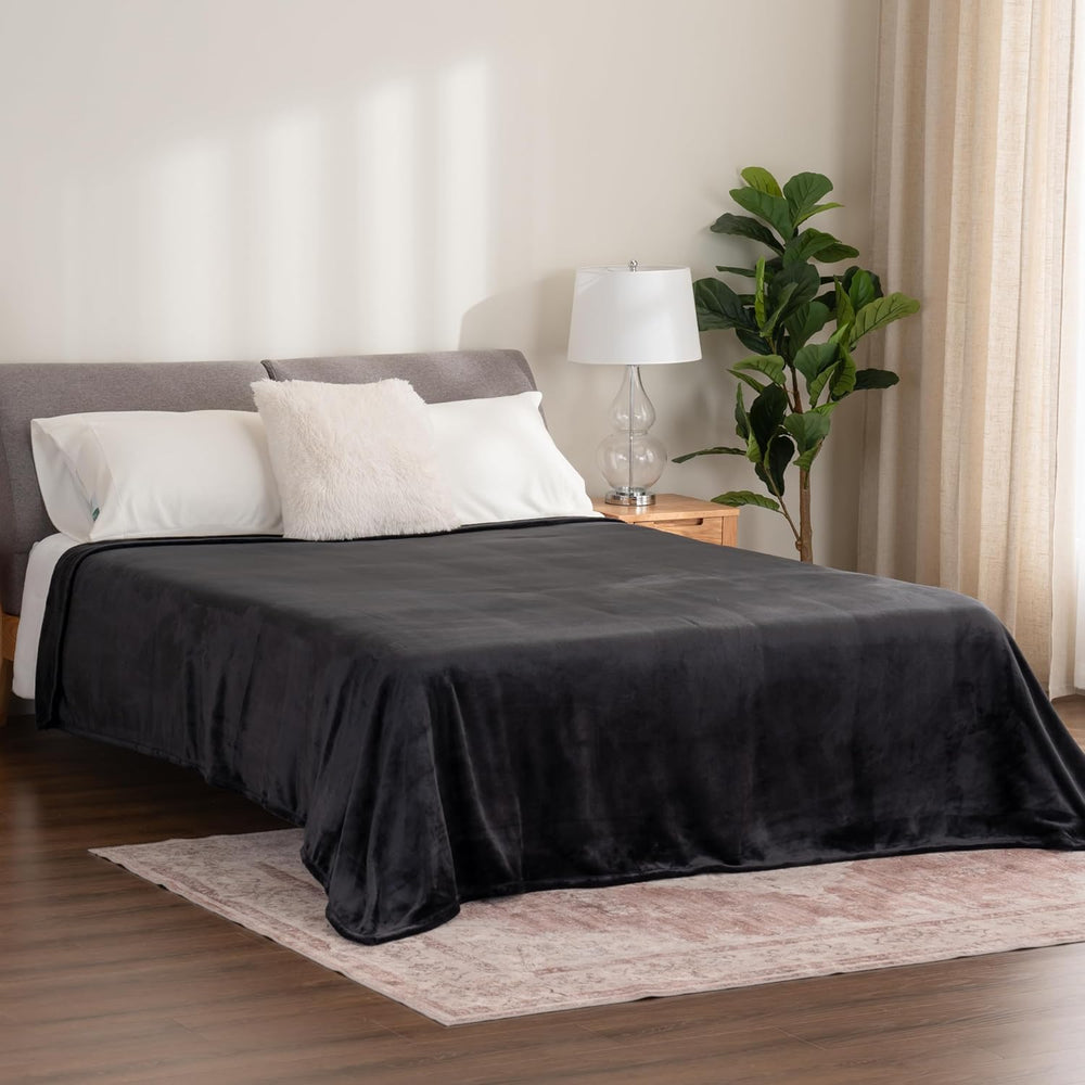 Berkshire Blanket Classic VelvetLoft® Solid Bed Blanket Queen Size,Lightweigh...