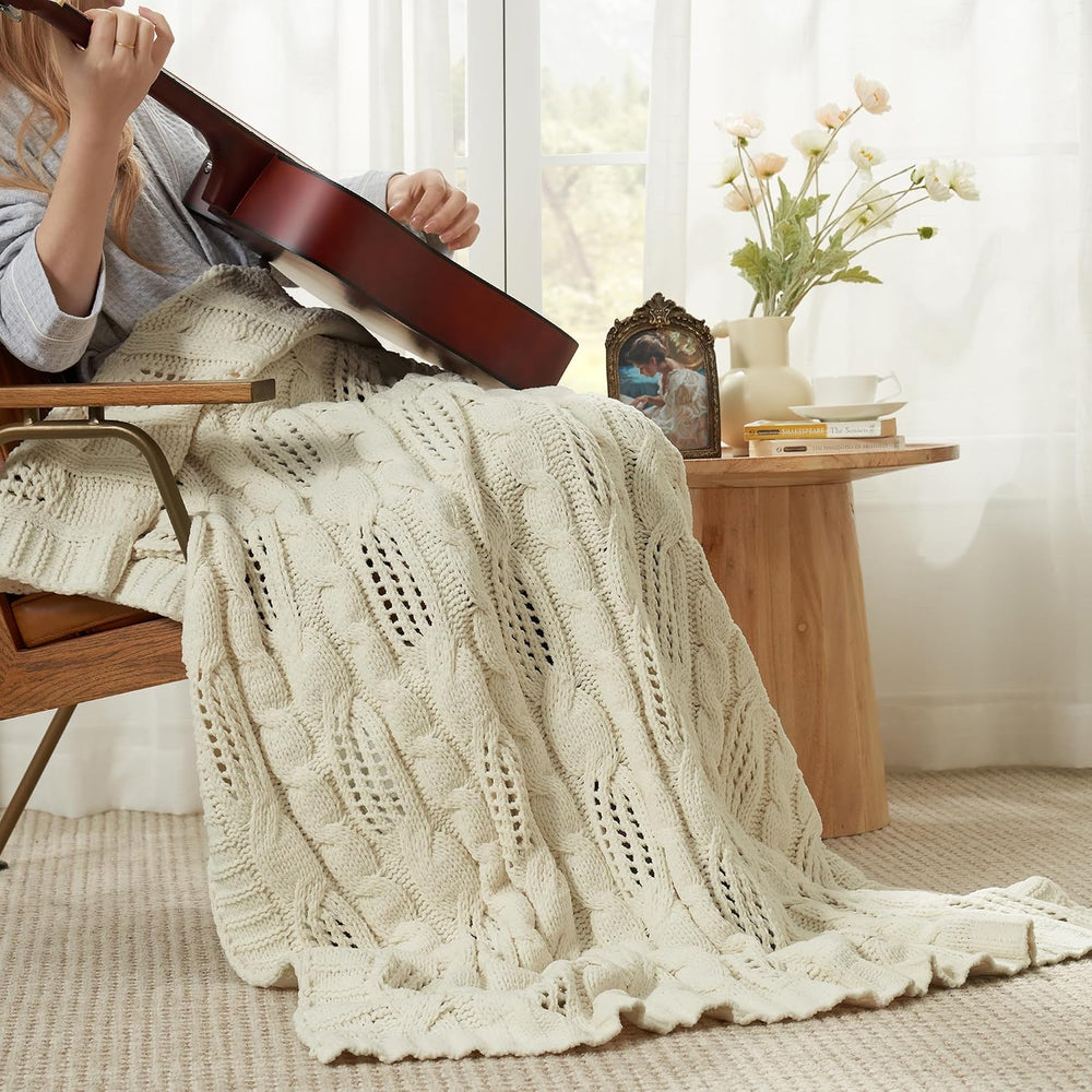 Amélie Home Cable Knit Chenille Throw Blanket, Cream White 60×80