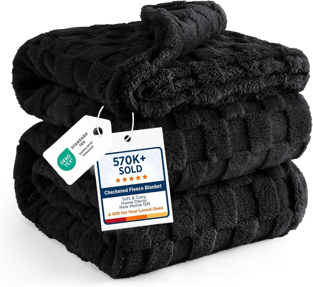 Bedsure Checkered Soft Cozy King Size Blankets for Bed, Black, 108"×90&q...