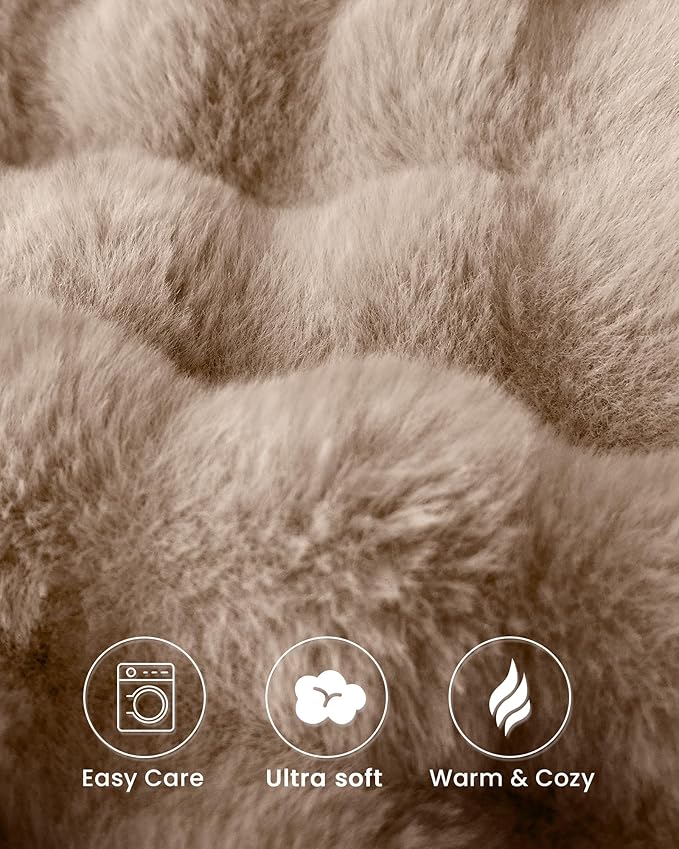 Ultra Soft Cozy Faux Fur Throw Blanket, Fuzzy Plush Thick Bubble Blanket