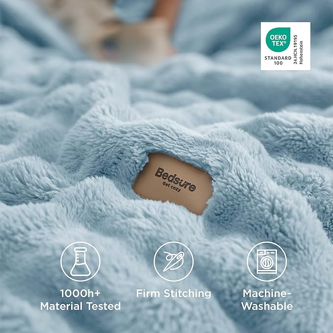Bedsure 3D Fleece Bubble Blanket