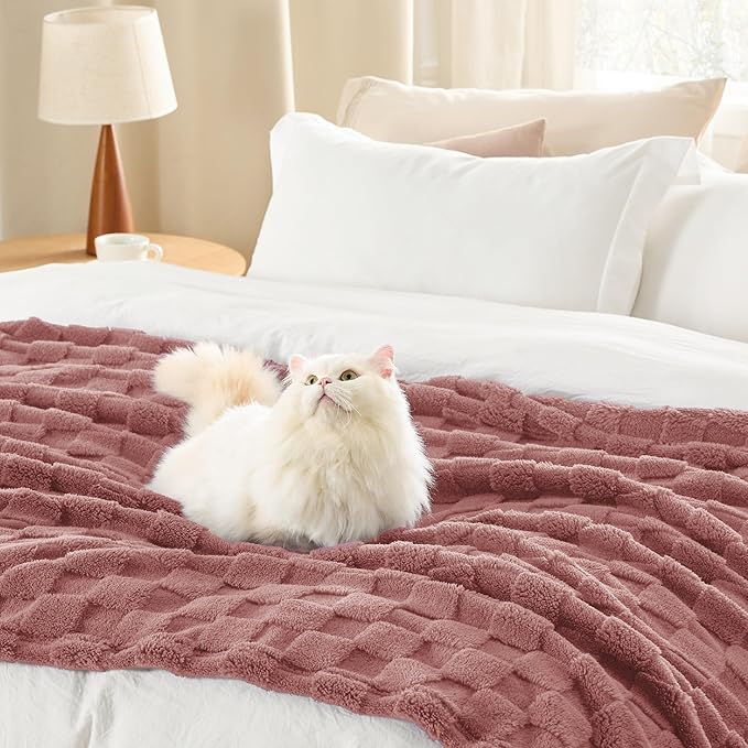 Bedsure GentleSoft King Size Blanket