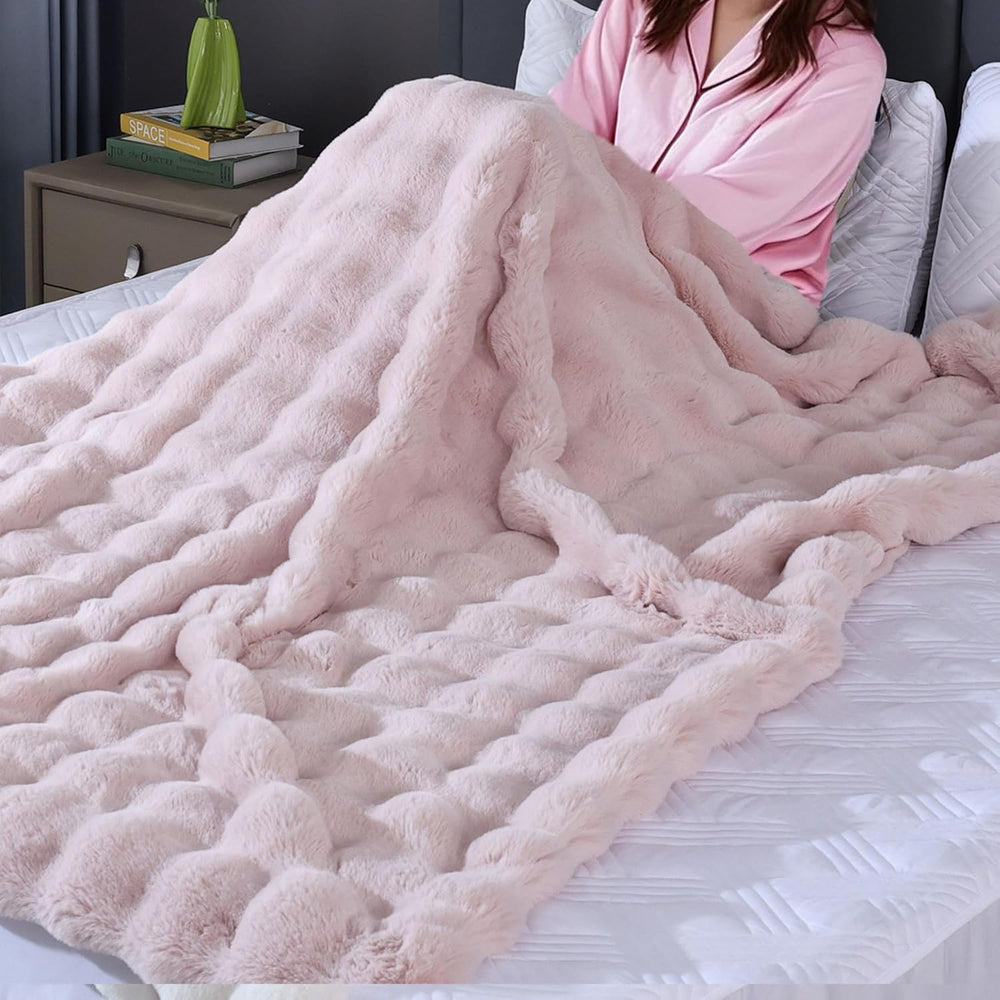 Pink Fluffy Faux Fur Throw Blanket for Bed Couch Living Room Fuzzy Bubble Coz...