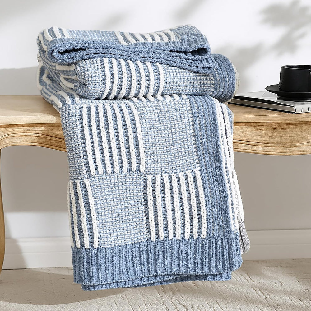 Amรฉlie Home Checkered Knit Throw Blanket for Couch, Blue 50"x60"