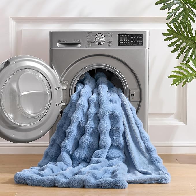 Cozy Bliss Faux Fur Bubble Throw