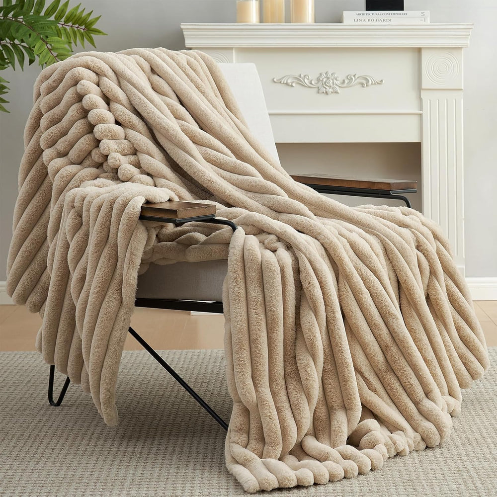 Amรฉlie Home Soft Striped Faux Fur Throw Blanket for Couch, Beige, 55"x70...