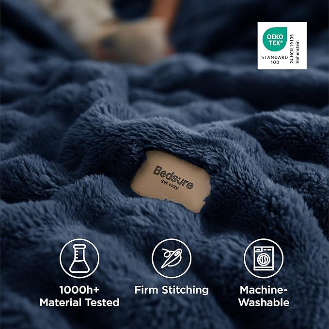 Bedsure 3D Fleece Bubble Blanket