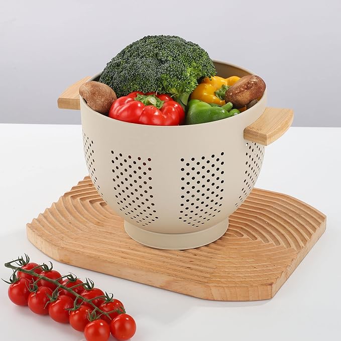 Metal Colander with Wood Handle, 5.5 Quart Powder Coated Steel Large Kitchen