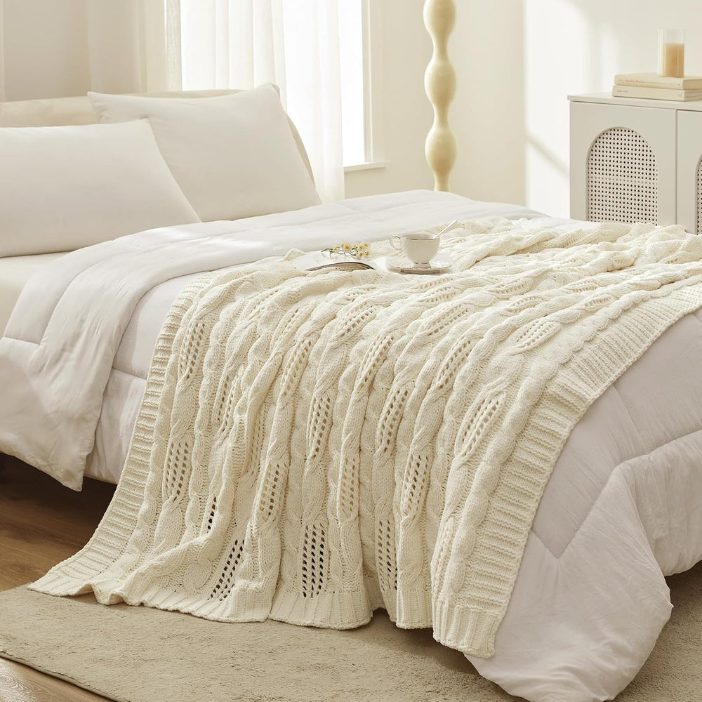 Amélie Home Cable Knit Chenille Throw Blanket, Cream White 60×80