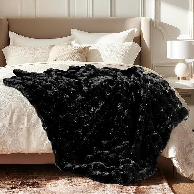 Ultra Soft Cozy Faux Fur Throw Blanket, Fuzzy Plush Thick Bubble Blanket