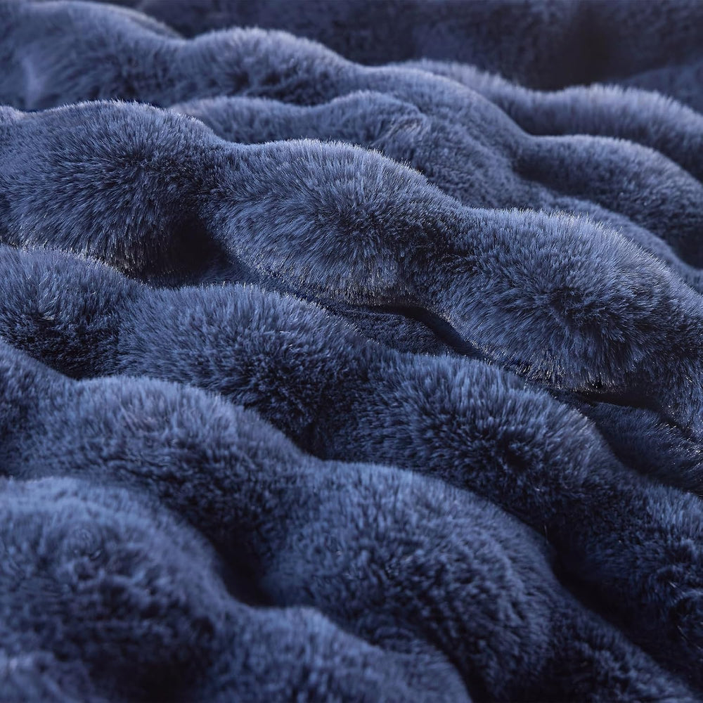 Fluffy Faux Fur Throw Blanket for Couch, Soft Plush Thick Cozy Fuzzy Luxury M...
