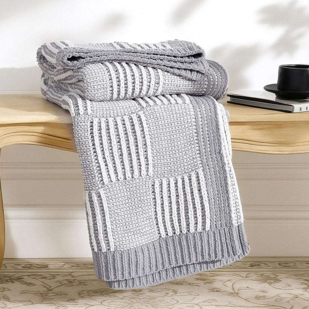 Amélie Home Checkered Chenille Knit Throw Blanket for Couch, Gray 50"x60...