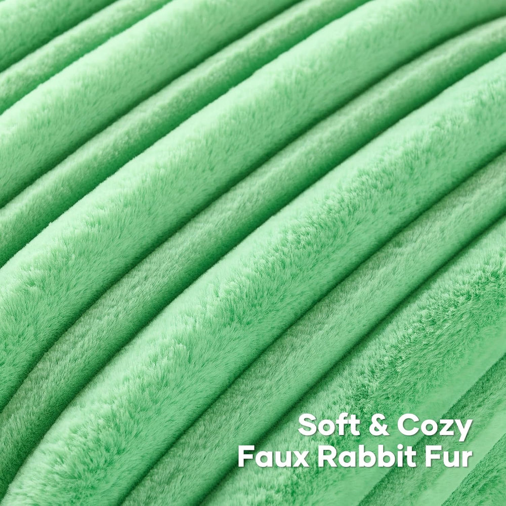 FUTEI Pack of 2 Faux Rabbit Fur Throw Pillow Covers 26x26 Inch,Grass Green