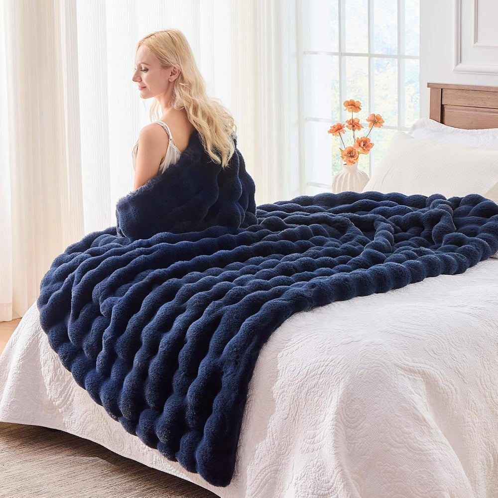 Fluffy Faux Fur Throw Blanket for Couch, Soft Plush Thick Cozy Fuzzy Luxury M...