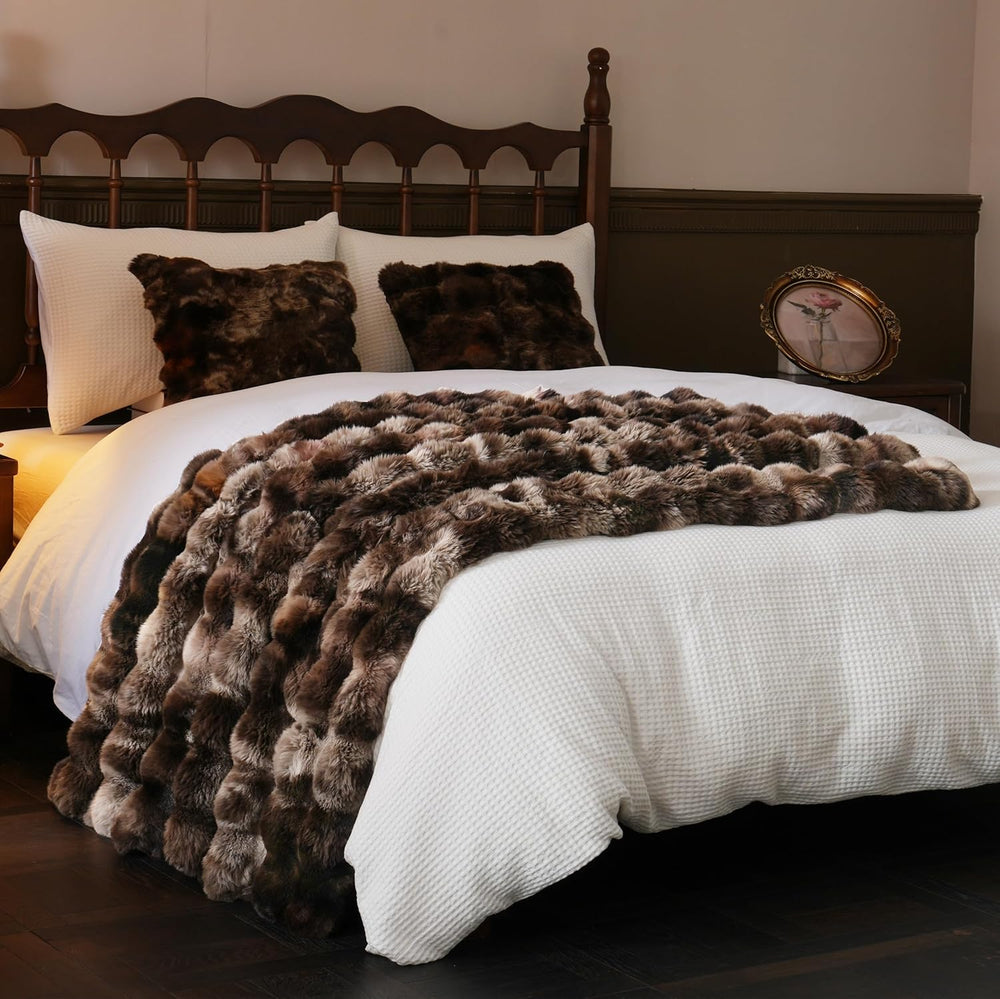 BENVWE Fluffy Faux Fur Throw Blanket for Couch, Soft Plush Thick Cozy Fuzzy L...
