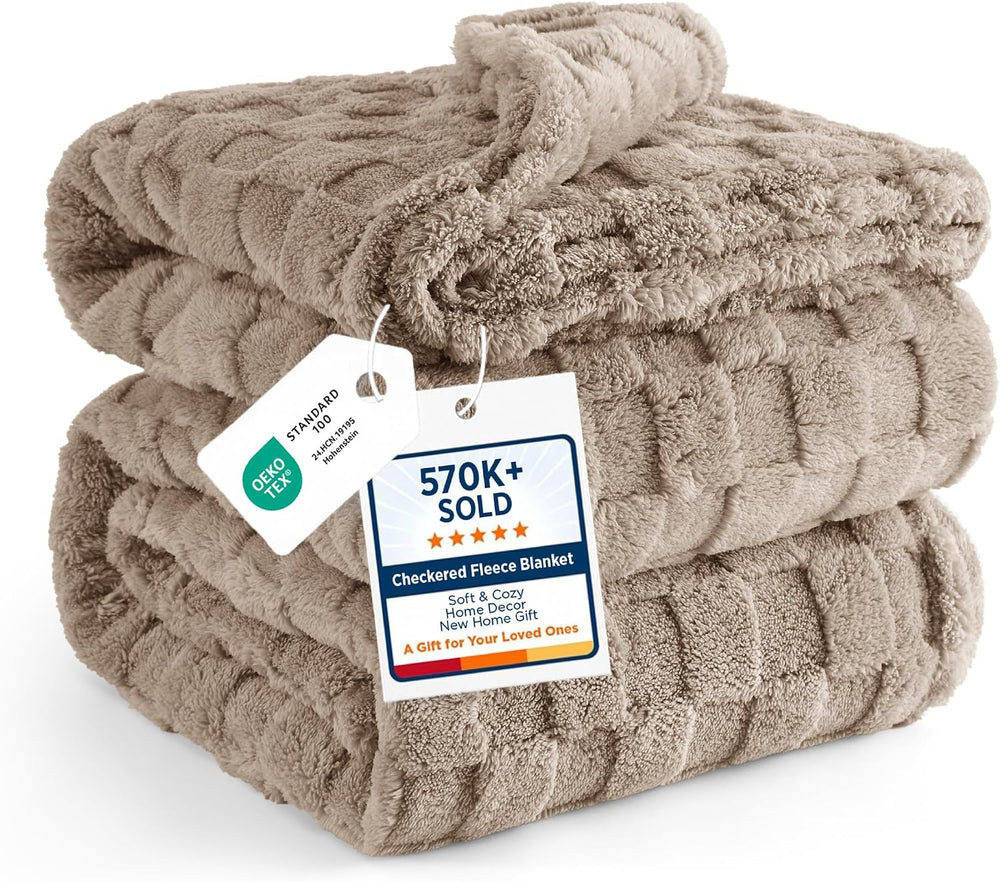 Bedsure Checkered Soft Cozy Queen Blanket for Bed, Light Brown, 90"×90&q...