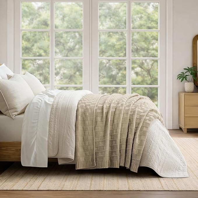 EVERGRACEHOME Modern Checkered Chenille Throw Blanket, Soft Cozy Plaid Knitted