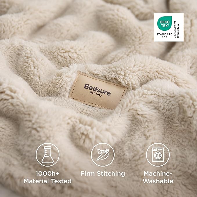 Bedsure 3D Fleece Bubble Blanket
