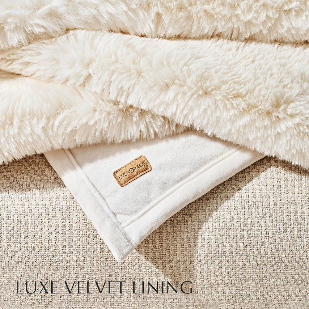 Faux Chinchilla Fur Throw Blanket, 50"x60", Arctic White