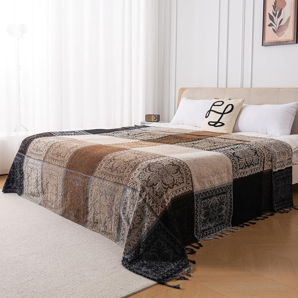 Boho Throw Blanket, Chenille Jacquard Tassels Throw Blankets for Bed Couch So...