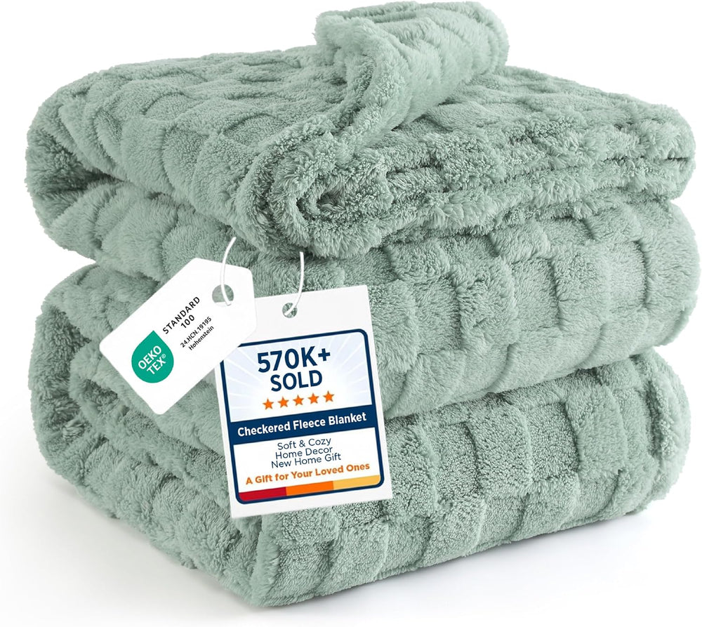 Bedsure Checkered Soft Cozy Queen Blanket for Bed, Sage Green, 90"×90"