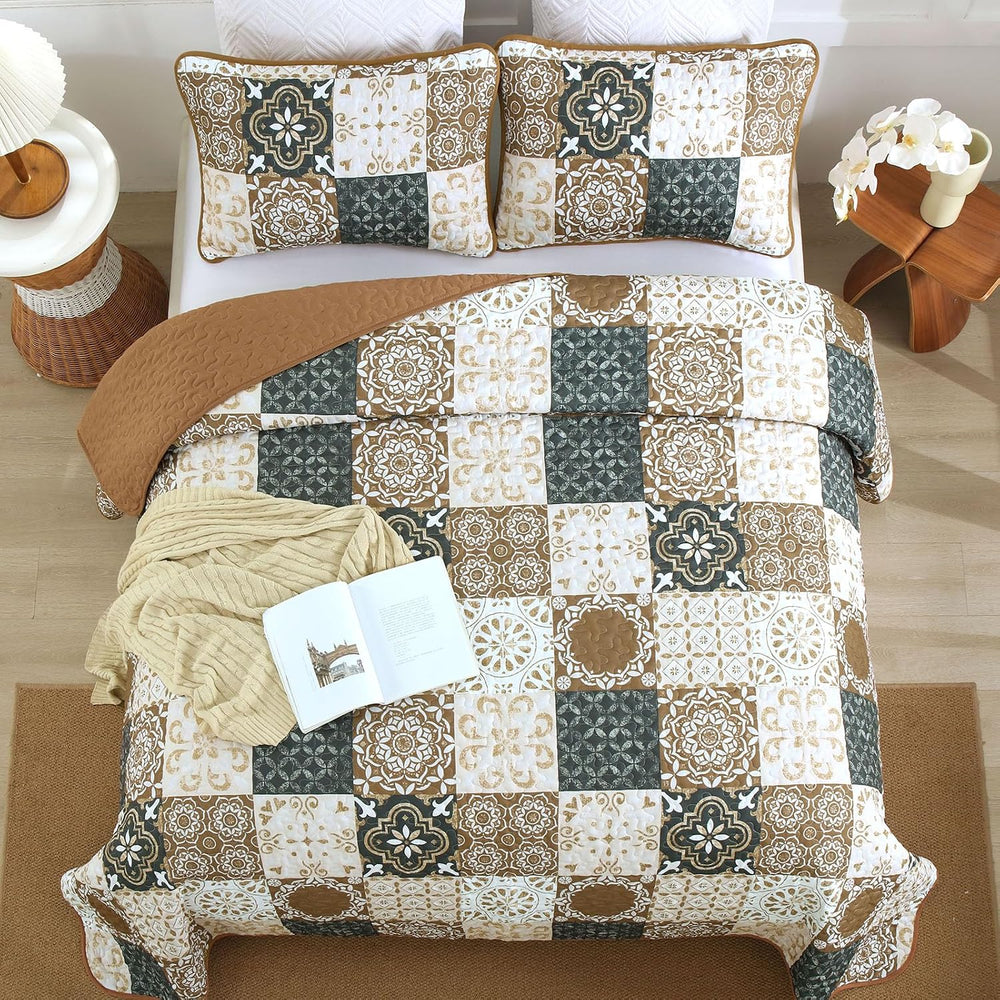 Patchwork Quilt Set King Size, Boho Farmhouse Bedspread Brown