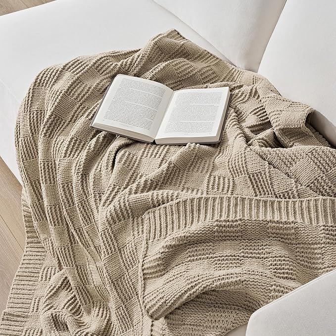 EVERGRACEHOME Modern Checkered Chenille Throw Blanket, Soft Cozy Plaid Knitted