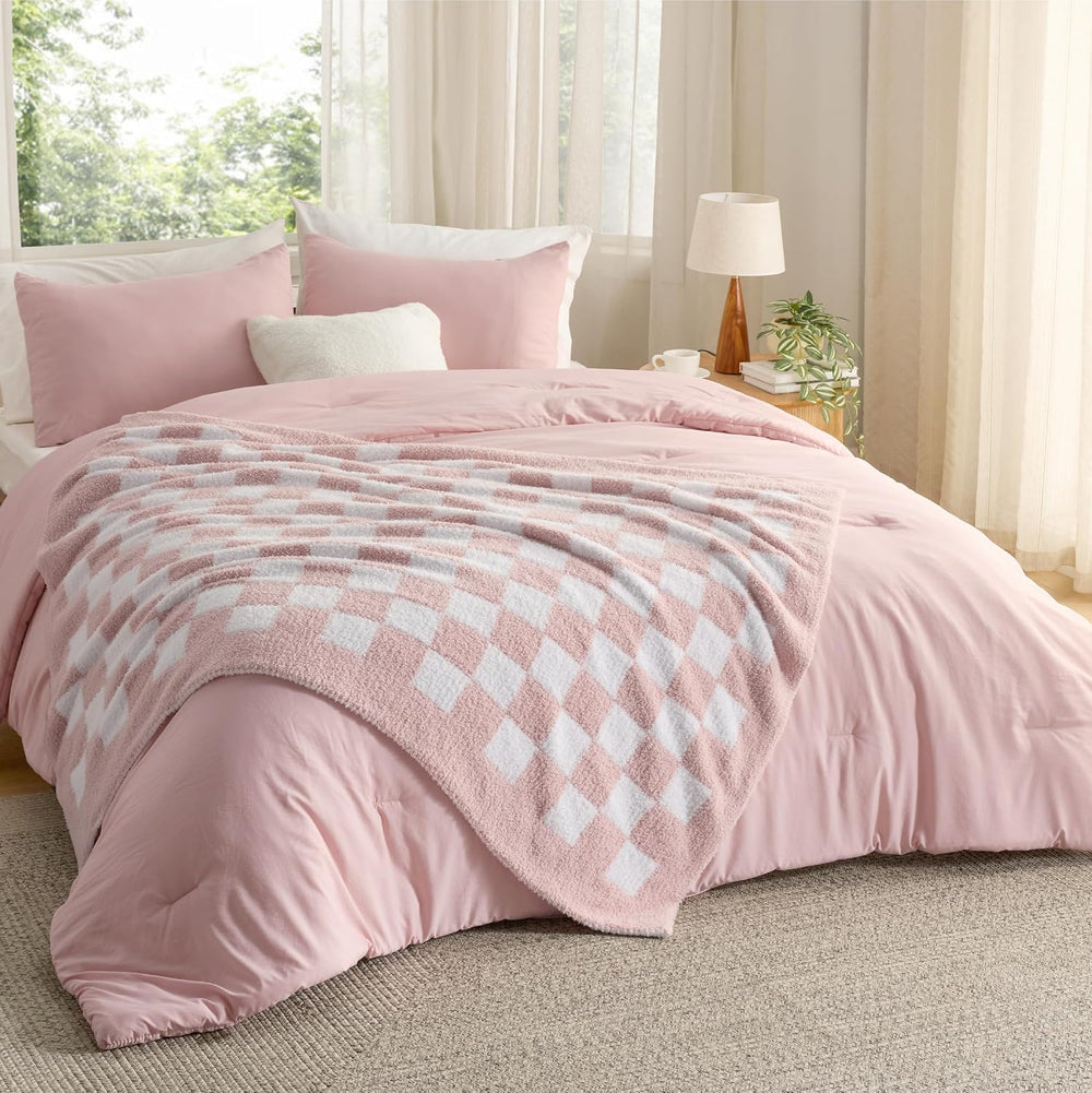 Bedsure Twin Comforter Set with Checkered Throw Blanket for Couch - 3 Pieces,...