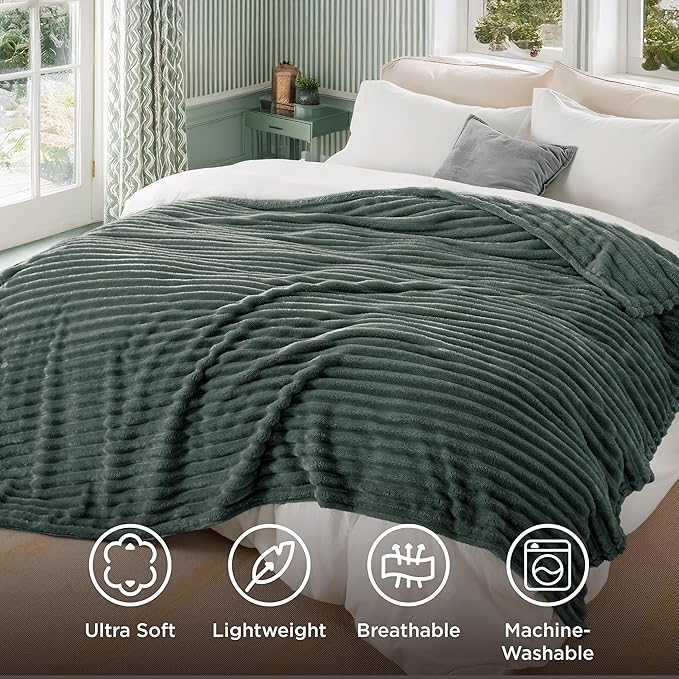 Bedsure GentleSoft Mallard Green California King Size Blanket