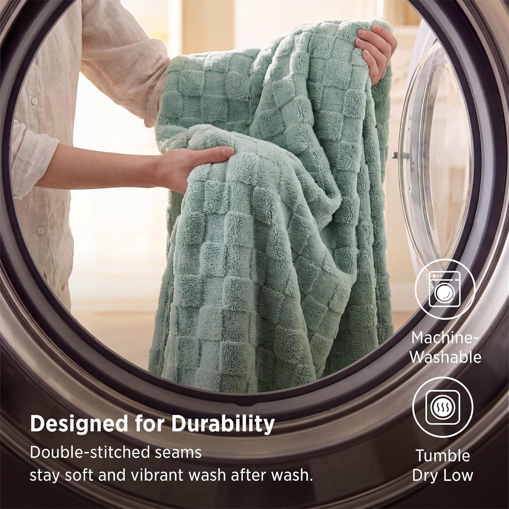 Bedsure Checkered Soft Cozy Queen Blanket for Bed, Sage Green, 90"×90"