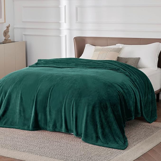 Bedsure GentleSoft Fleece Bed Blankets Large Size Forest Green