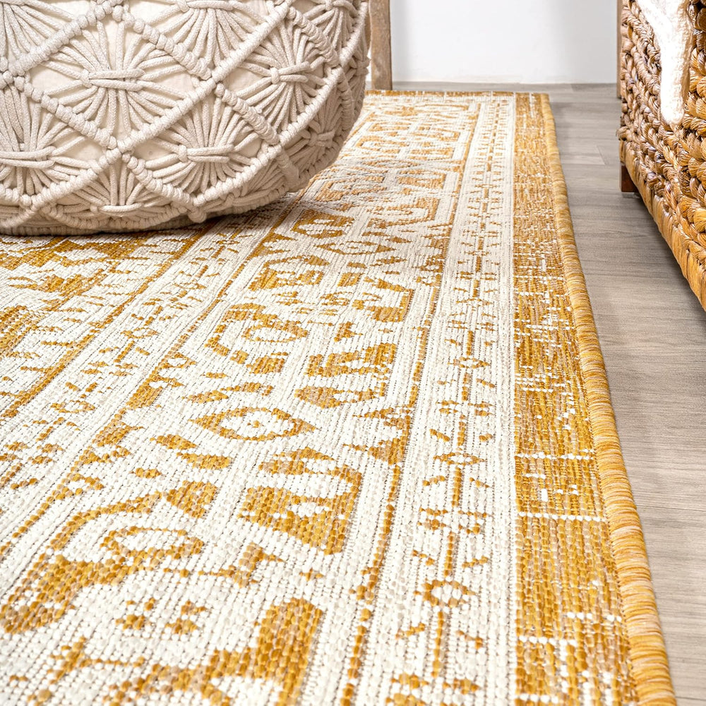 JONATHAN Y Medallion Weave Indoor Outdoor Runner Rug 2X8 Yellow/Cream, Sinjur...