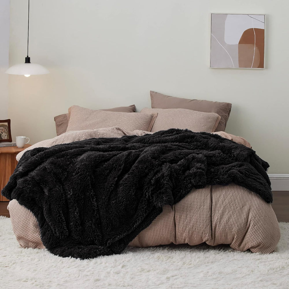 Bedsure Faux Fur Fluffy Sherpa Fleece Queen Bed Blanket Black 90"x90"