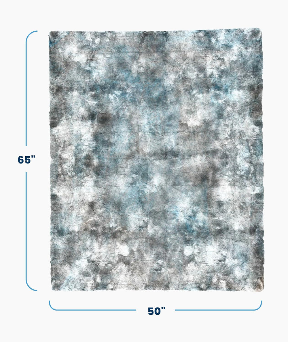 Everlasting Comfort Soft & Comfortable Arctic Blue Faux Fur Throw Blanket...