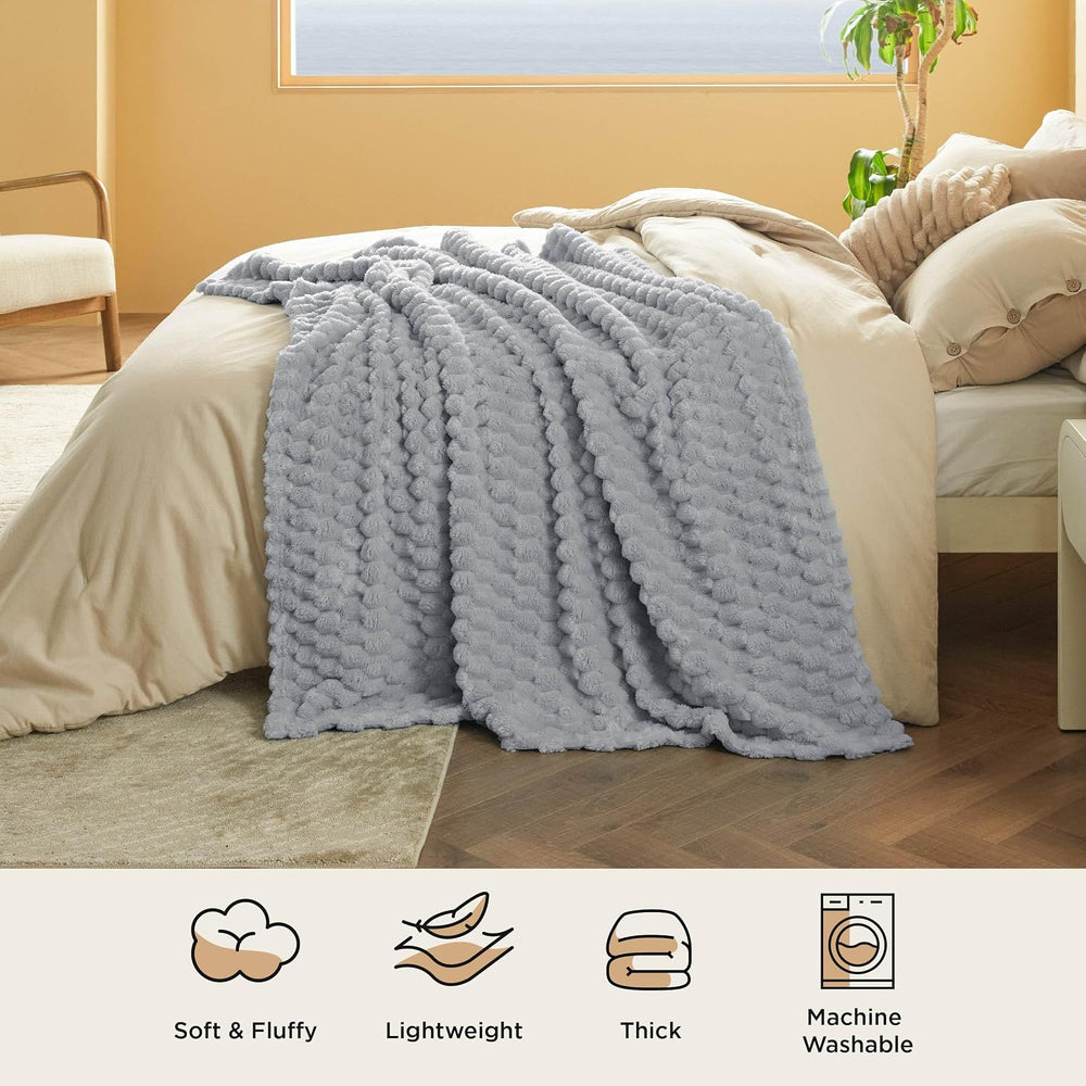 Bedsure Blanket Queen Size for Bed - 350GSM Fluffy Plush Bubble Blanket Queen...