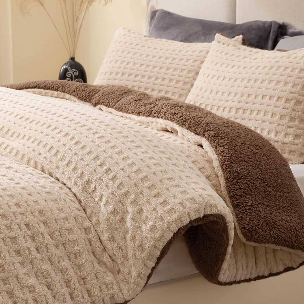 Taffeta Sherpa Comforter Set King 3 Pieces,Khaki&Brown