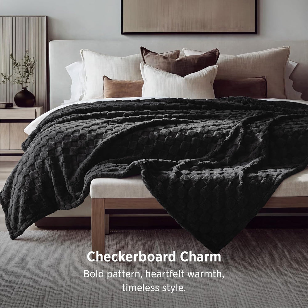 Bedsure Checkered Soft Cozy Fleece Full Blanket for Bed, Black, 84"ร90&q...